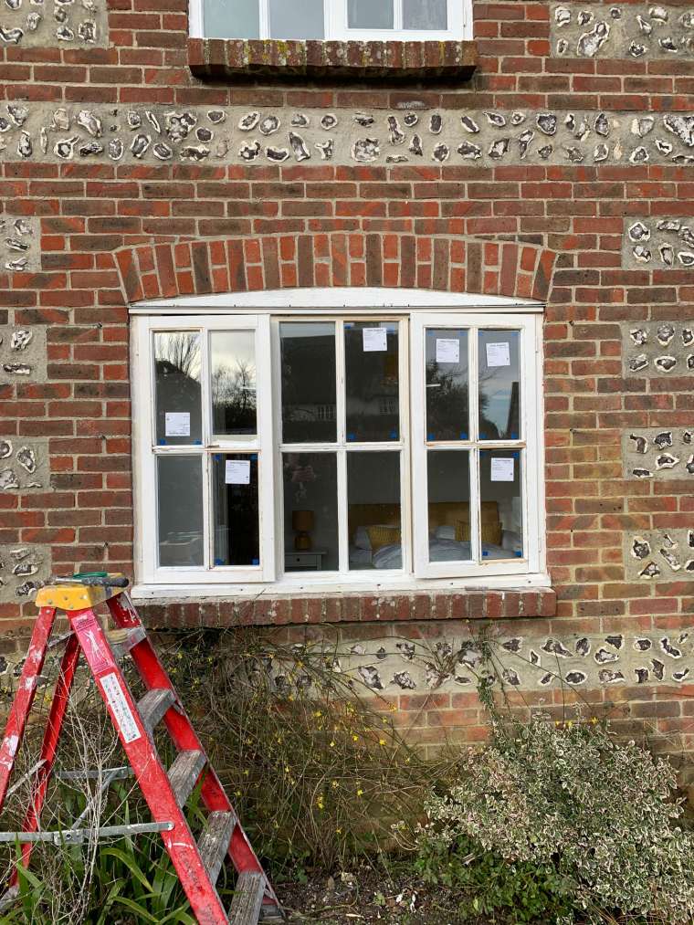 Double Glazing Units Glass Replacement - Emerald Painters Bournemouth