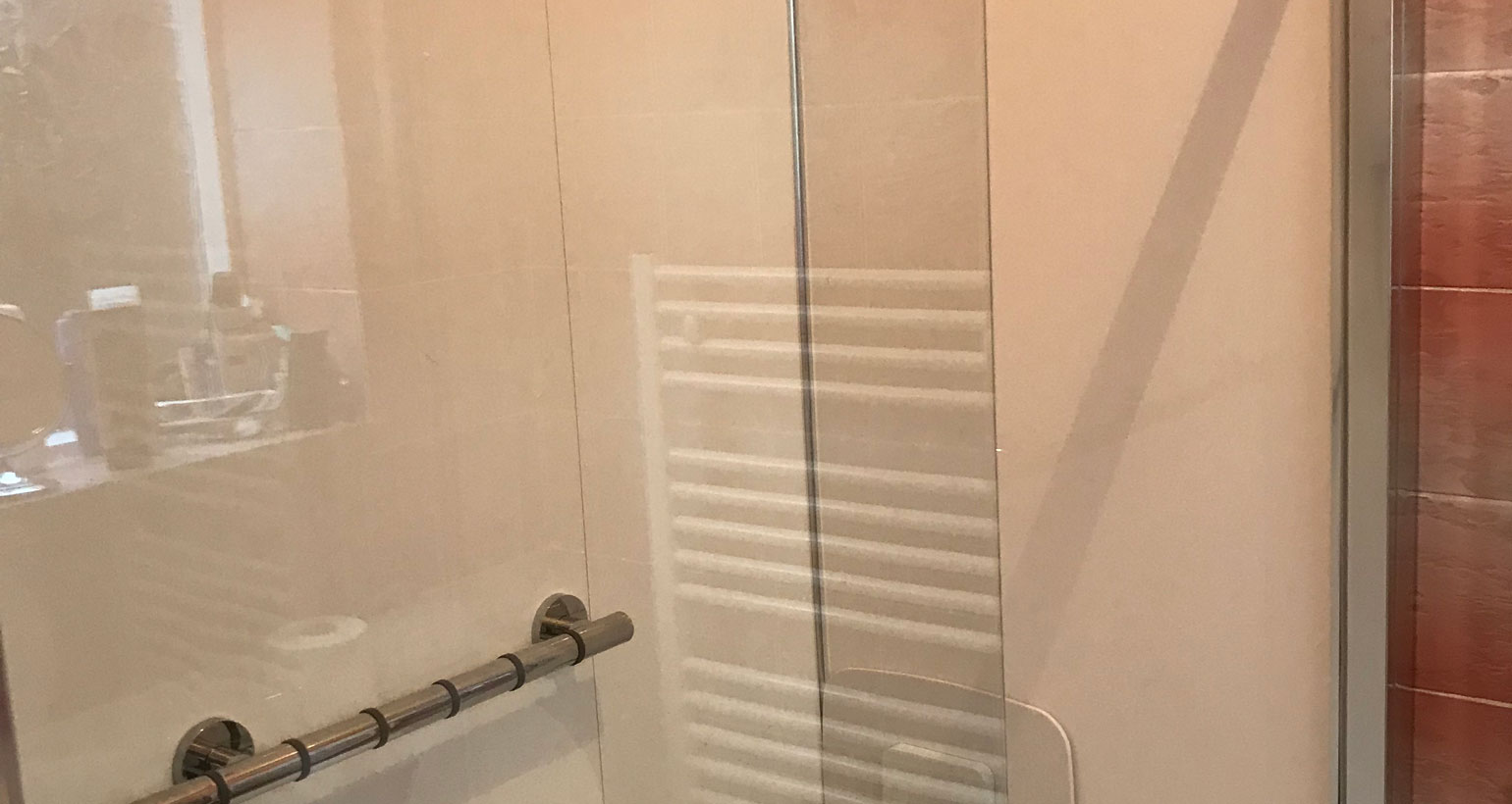 Featured - Walk in Wet Room Fitting for a Disabled Client in Bournemouth - Emerald Painters Portfolio Featured - Walk in Wet Room Fitting for a Disabled Client in Bournemouth - Emerald Painters Portfolio
