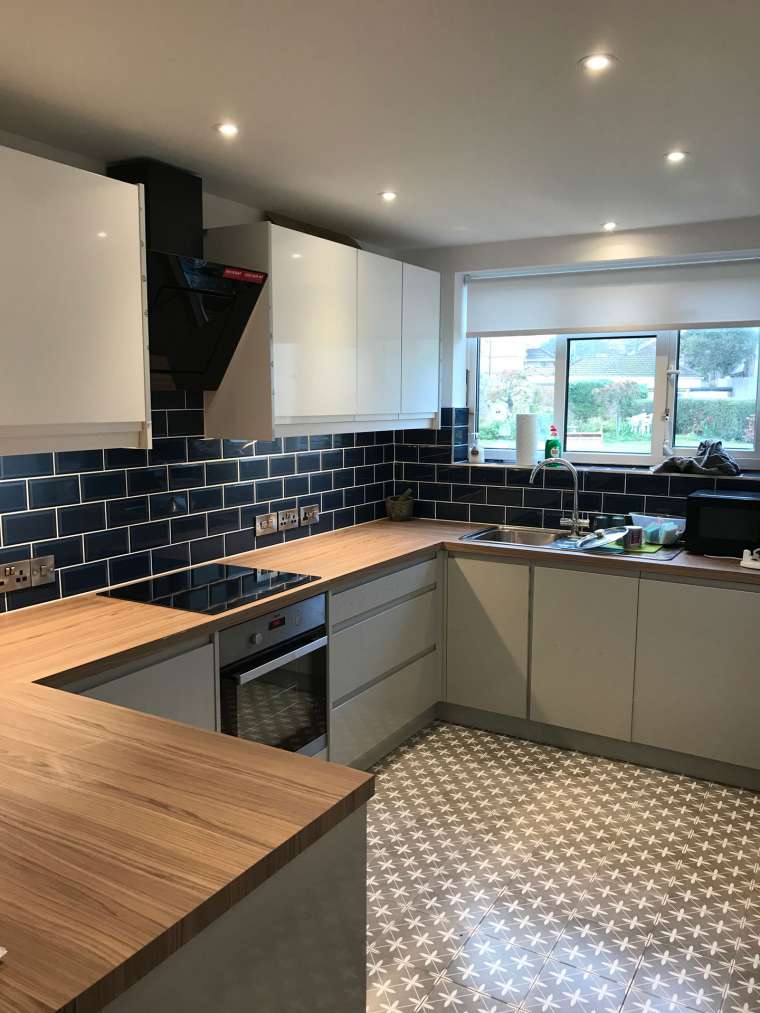 Kitchen Fitting for a Private Client in Southbourne, Bournemouth including all the Plastering, Electrics, Plumbing and Tiling - Emerald Painters Portfolio